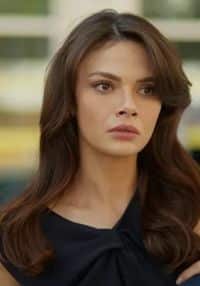 sinem unsal uzak sehir serie turche aliya